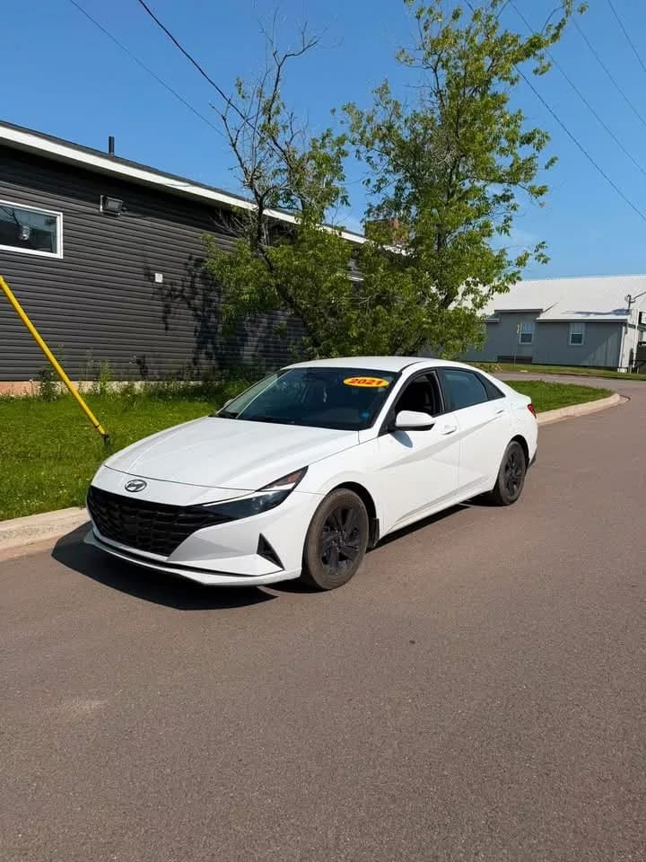 Hyundai Elantra 2021 — 2/6