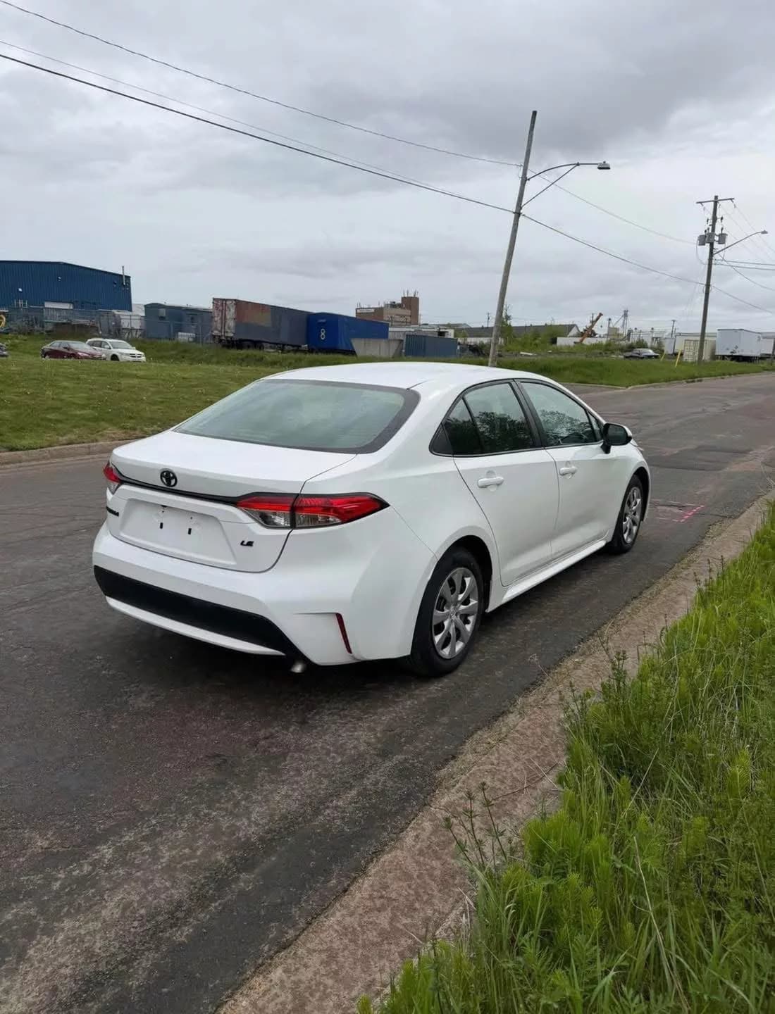 TOYOTA COROLLA LE 2022 — 1/4